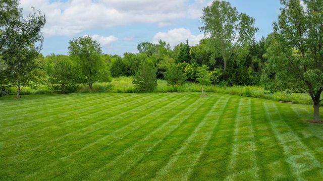 211 E Cedar Ridge Ct, Andover, KS 67002