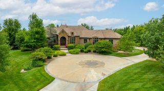 211 E Cedar Ridge Ct, Andover, KS 67002