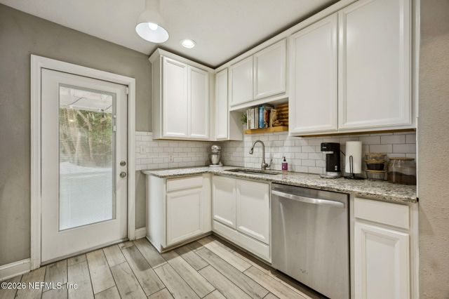 2846 CHEROKEE Circle W, Jacksonville, FL 32205