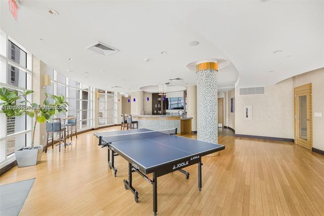244 Biscayne Blvd 301, Miami, FL 33132