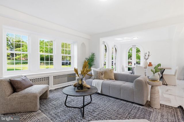 3 RIDGE AVE, Yardley, PA 19067
