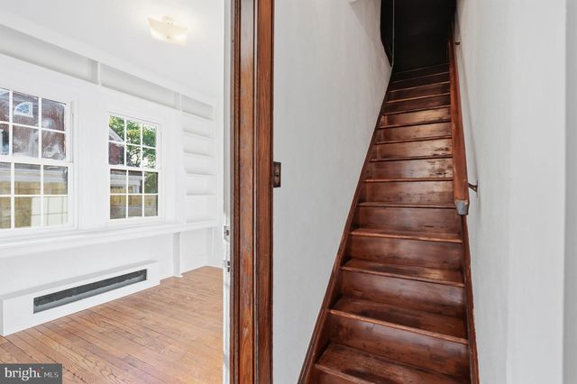 3 RIDGE AVE, Yardley, PA 19067