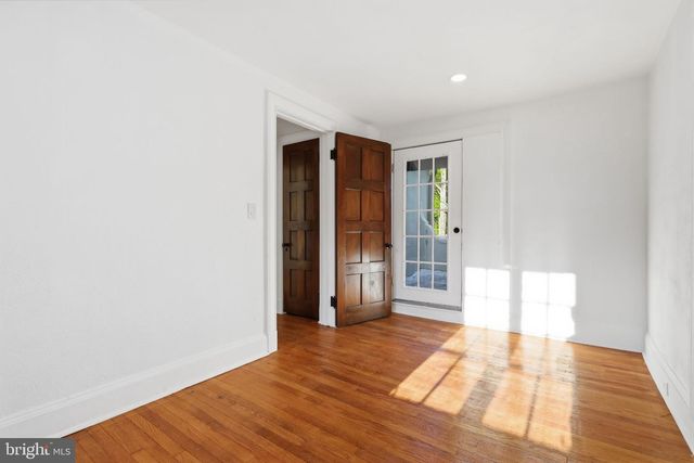 3 RIDGE AVE, Yardley, PA 19067