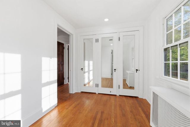 3 RIDGE AVE, Yardley, PA 19067