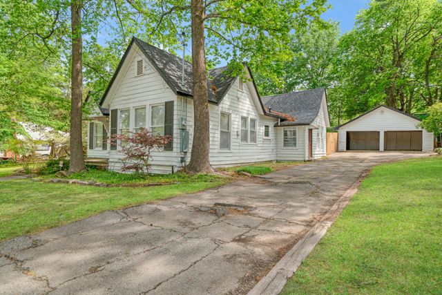 2240 Hubbard, Paris, TX 75460