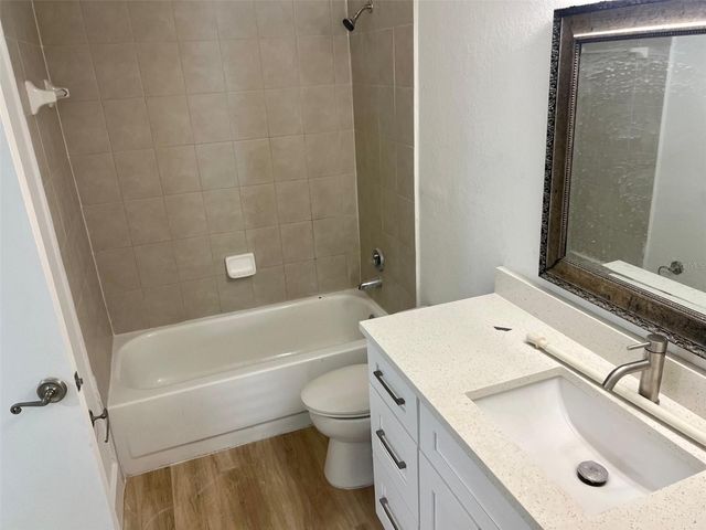 11562 WESTWOOD BOULEVARD 918, Orlando, FL 32821