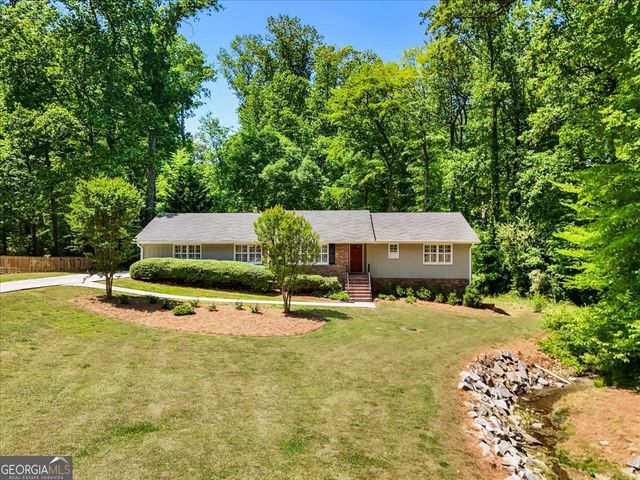 2266 Winding Woods Drive, Tucker, GA 30084