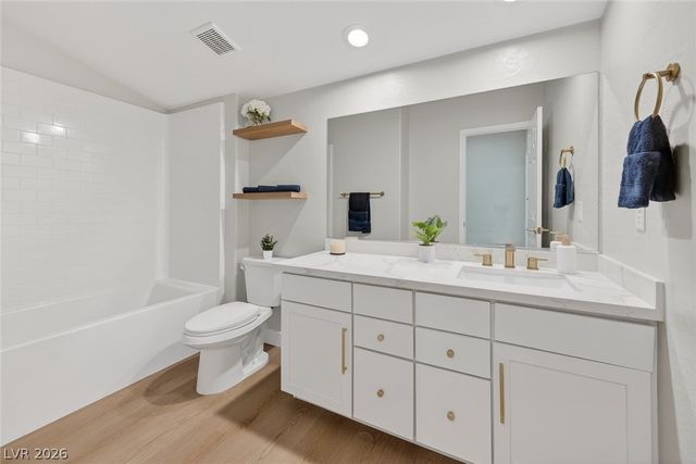 5713 Silver Cascade Avenue, Las Vegas, NV 89131