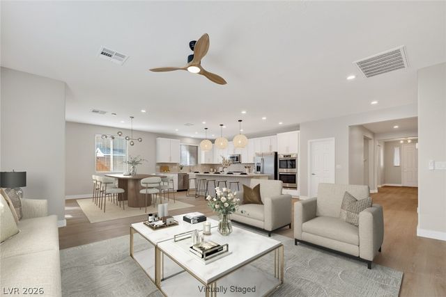 5713 Silver Cascade Avenue, Las Vegas, NV 89131