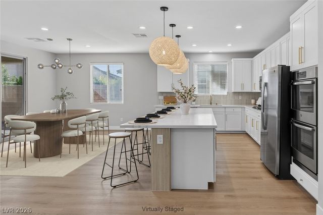 5713 Silver Cascade Avenue, Las Vegas, NV 89131