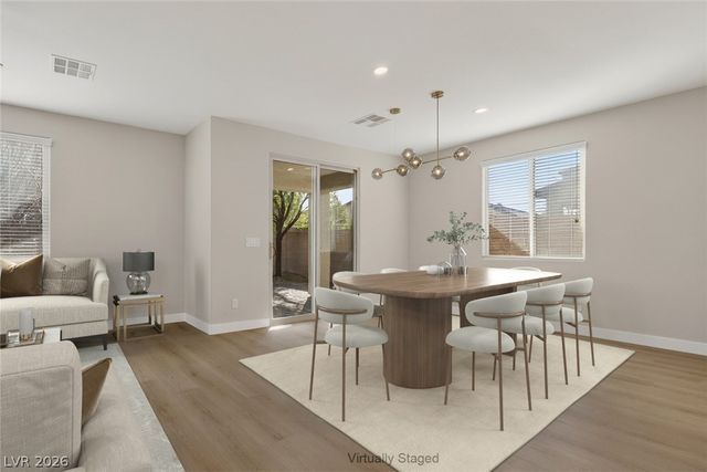 5713 Silver Cascade Avenue, Las Vegas, NV 89131