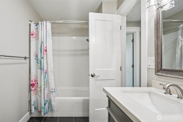 10214 NW 11th Avenue, Vancouver, WA 98685