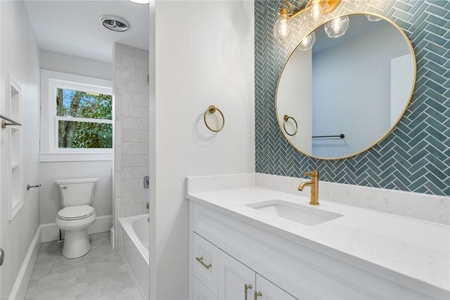 2413 Six Mile Highway, Central, SC 29630