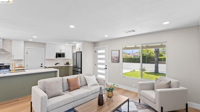 2831 Monroe St, Santa Clara, CA 95051