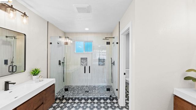 2831 Monroe St, Santa Clara, CA 95051