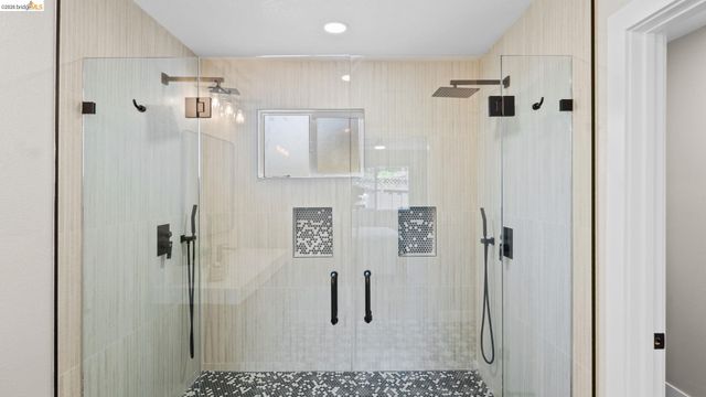 2831 Monroe St, Santa Clara, CA 95051