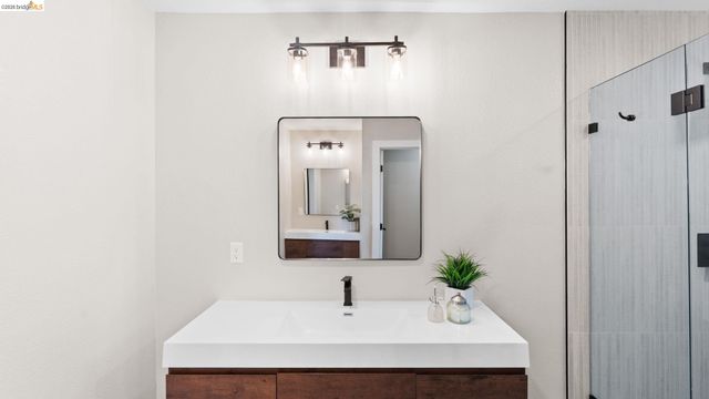 2831 Monroe St, Santa Clara, CA 95051