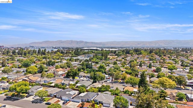 2831 Monroe St, Santa Clara, CA 95051