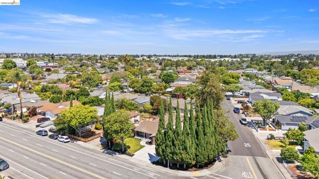 2831 Monroe St, Santa Clara, CA 95051