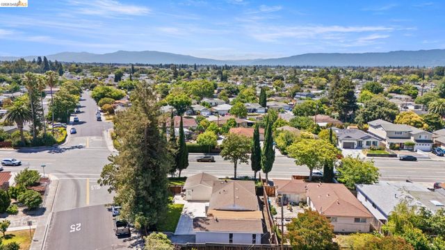 2831 Monroe St, Santa Clara, CA 95051