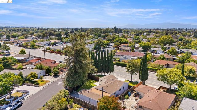 2831 Monroe St, Santa Clara, CA 95051