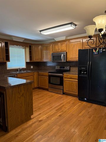 6049 GWIN CIRCLE, Bessemer, AL 35023