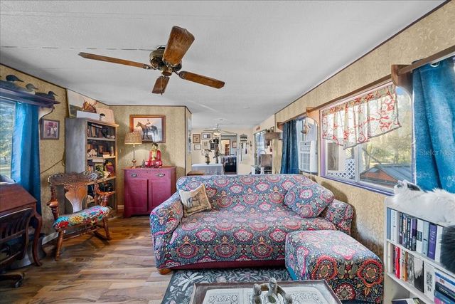 6250 SE 150TH AVENUE, Morriston, FL 32668