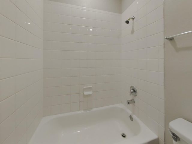 5163 Klein Orchard Drive, Houston, TX 77066