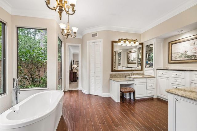 2303 Woods Estates Drive, Kingwood, TX 77339