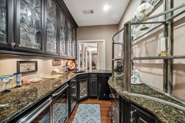 2303 Woods Estates Drive, Kingwood, TX 77339