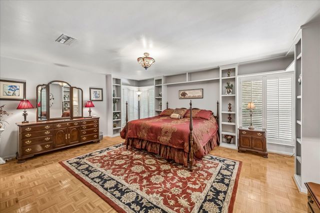 2303 Woods Estates Drive, Kingwood, TX 77339