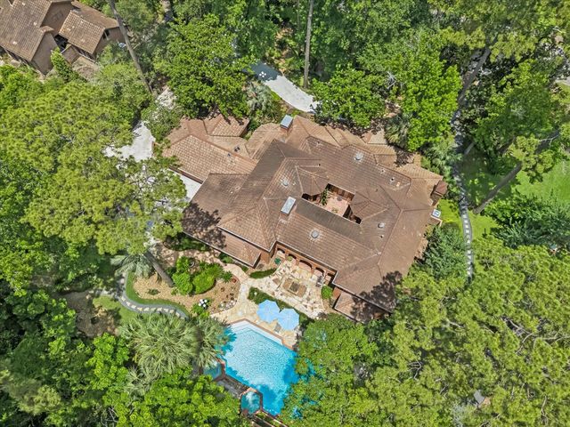 2303 Woods Estates Drive, Kingwood, TX 77339