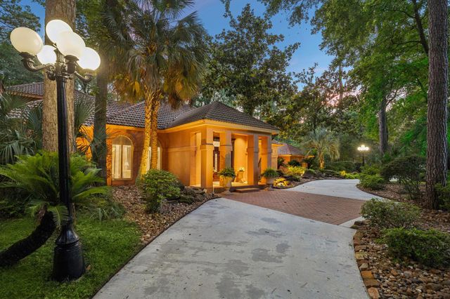 2303 Woods Estates Drive, Kingwood, TX 77339