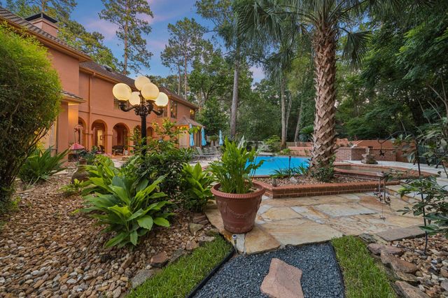 2303 Woods Estates Drive, Kingwood, TX 77339