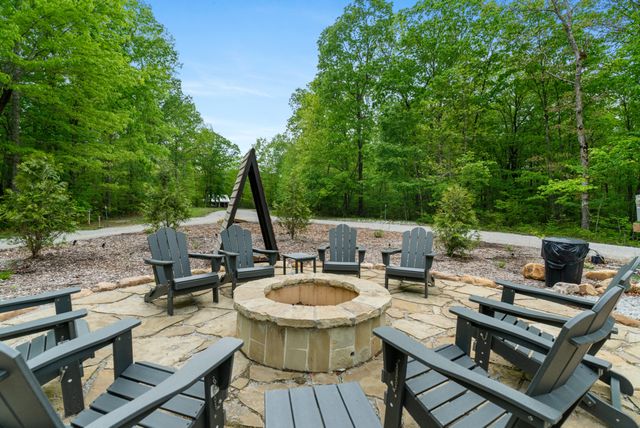 25 Fireside Ct, Monteagle, TN 37356
