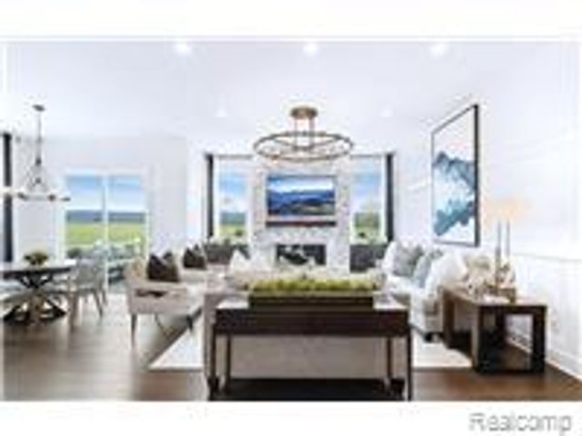 7639 Larchwood Drive, West Bloomfield, MI 48322