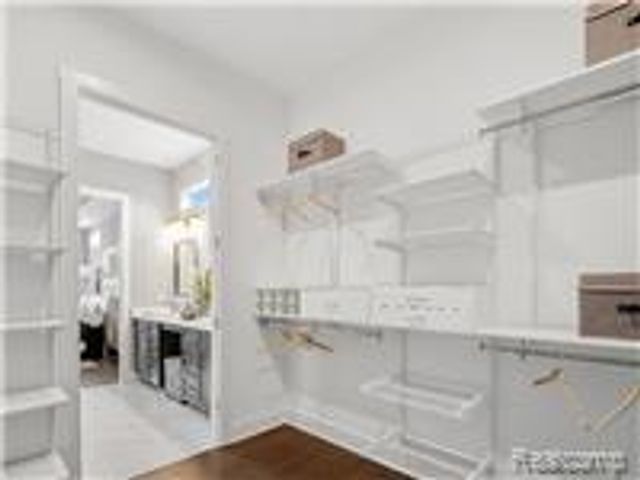 7639 Larchwood Drive, West Bloomfield, MI 48322