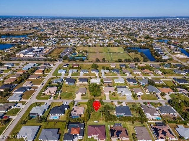2716 SW 4th LN, Cape Coral, FL 33991