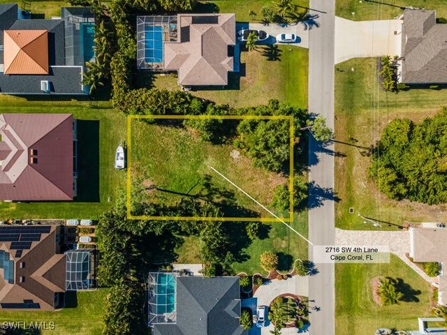 2716 SW 4th LN, Cape Coral, FL 33991