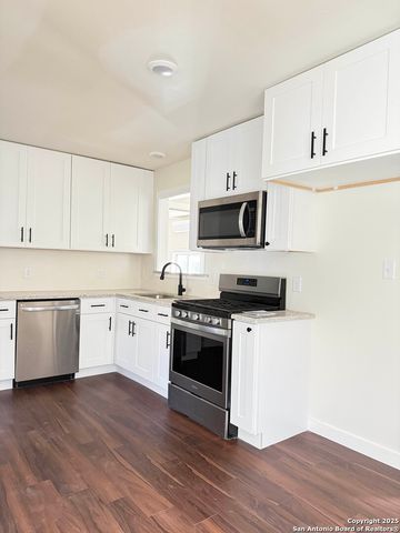 426 Edna, San Antonio, TX 78220