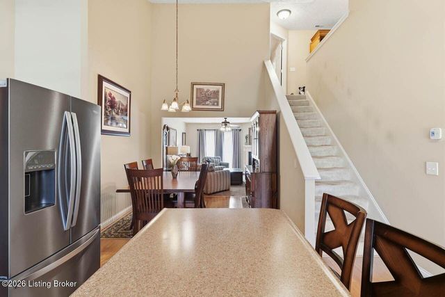 3213 Stony Farm Dr, Louisville, KY 40299