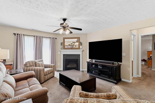 3213 Stony Farm Dr, Louisville, KY 40299