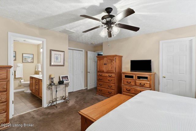 3213 Stony Farm Dr, Louisville, KY 40299