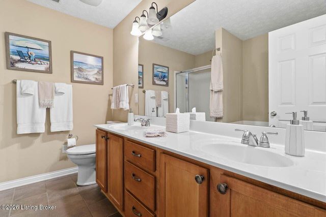 3213 Stony Farm Dr, Louisville, KY 40299