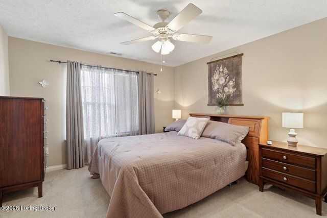 3213 Stony Farm Dr, Louisville, KY 40299