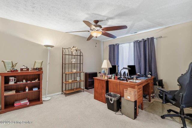 3213 Stony Farm Dr, Louisville, KY 40299