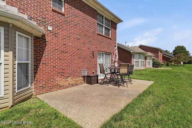3213 Stony Farm Dr, Louisville, KY 40299