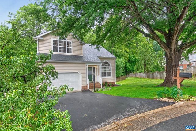 1092 WINTERGREEN LN, Charlottesville, VA 22903
