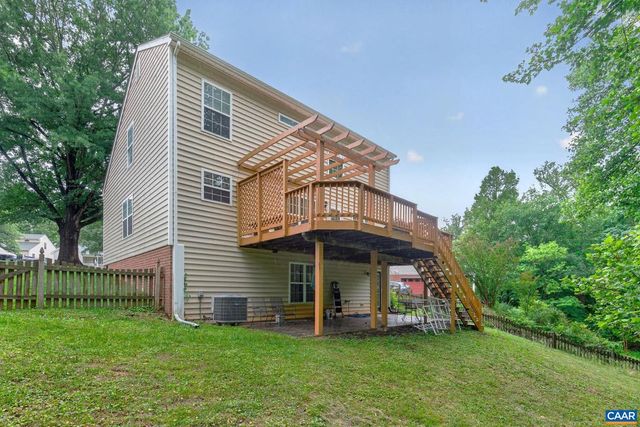 1092 WINTERGREEN LN, Charlottesville, VA 22903
