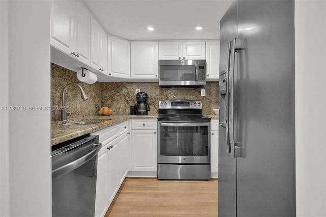 1000 West Ave 104, Miami Beach, FL 33139